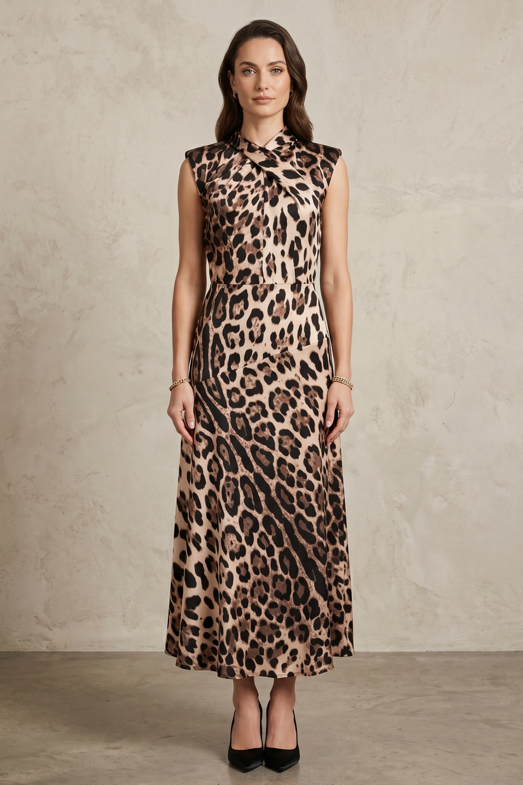 Asimetrik Yaka Saten Leopar Desenli Elbise | QUEENDA