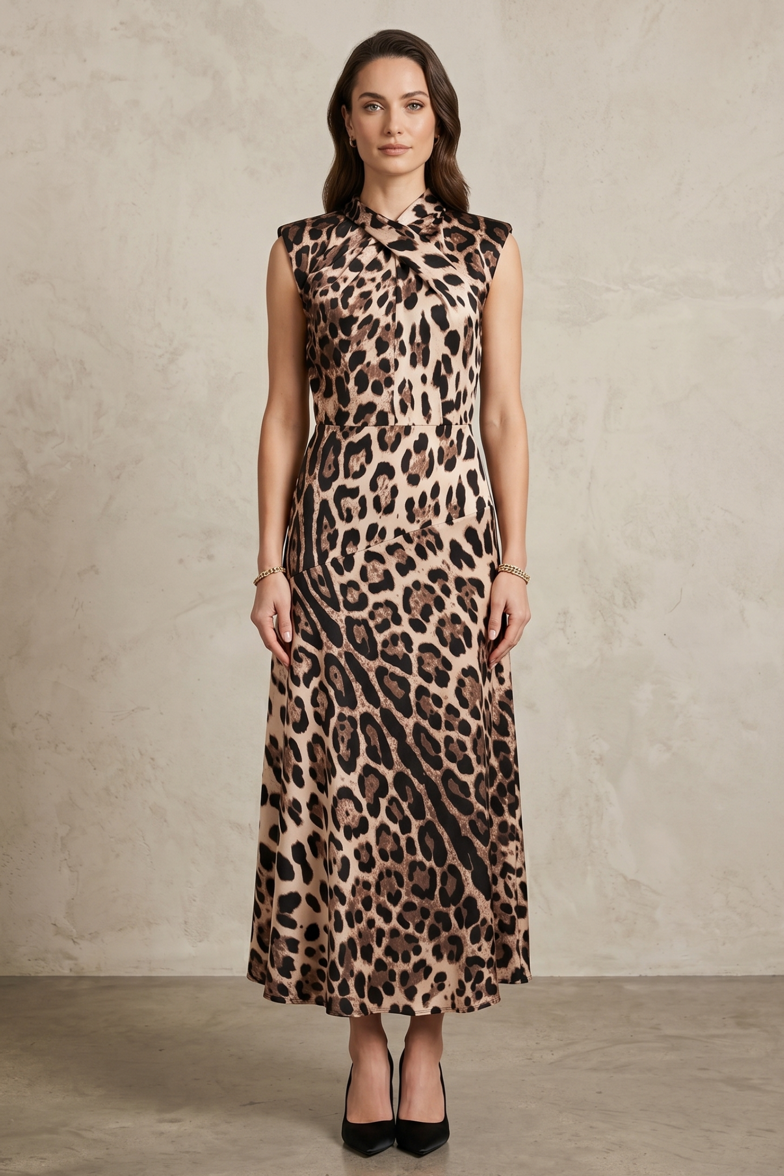 Asimetrik Yaka Saten Leopar Desenli Elbise | QUEENDA