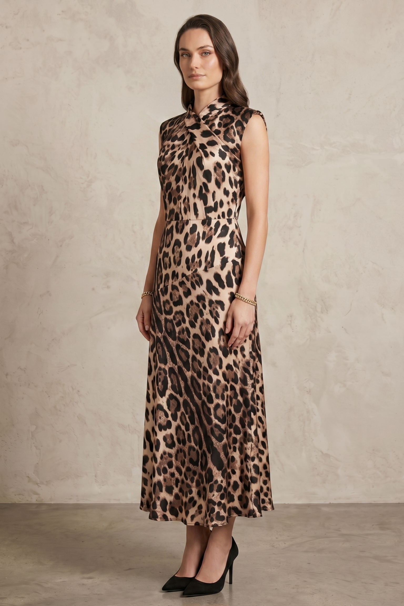 Asimetrik Yaka Saten Leopar Desenli Elbise | QUEENDA