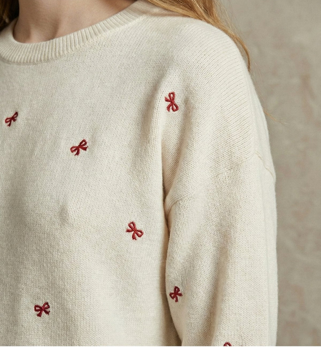 Kadın Kırmızı Fiyonk Motifli Oversize Triko Tunik Kazak – Ekru | QUEENDA