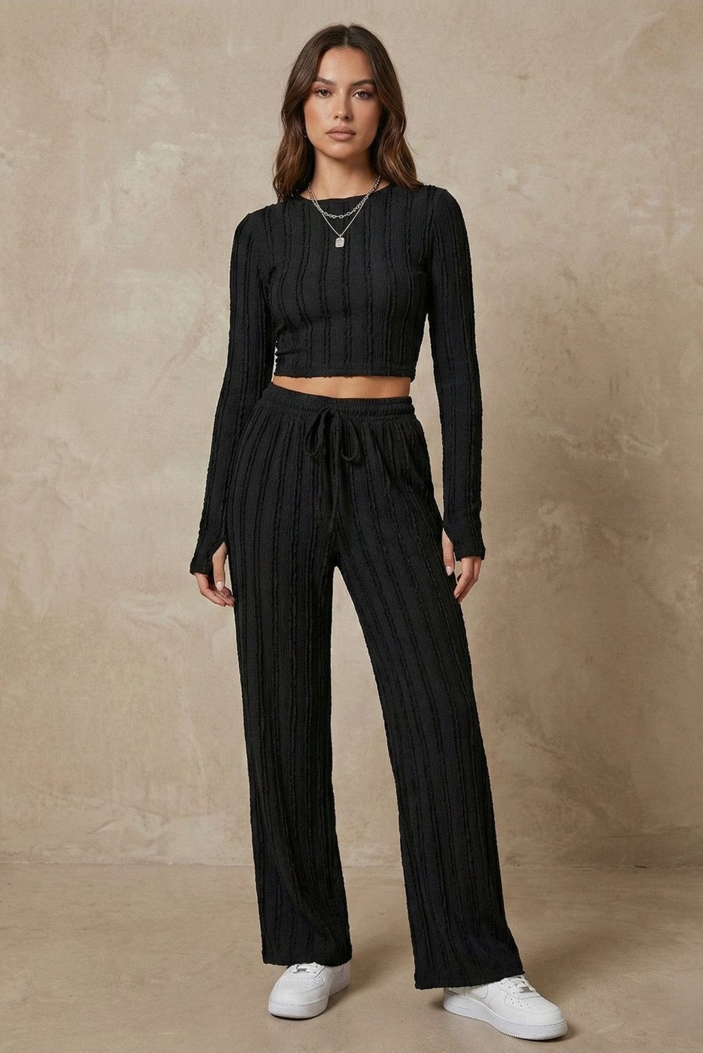 Kadın Fitilli Uzun Kollu Parmak Geçmeli Crop Üst & Geniş Paça Pantolon Takım | QUEENDA