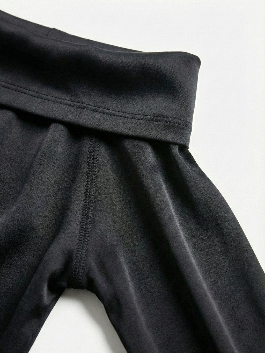 Kadın Off-the-shoulder blouse Tokalı Asimetrik Bluz | QUEENDA