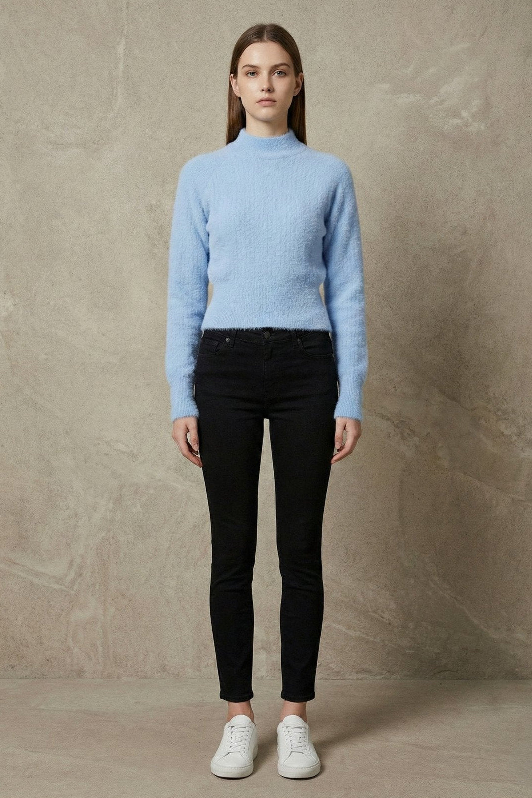 Kadın Yarım Balıkçı Uzun Kollu Parmak Geçmeli Crop Yumuşak Triko Kazak | QUEENDA