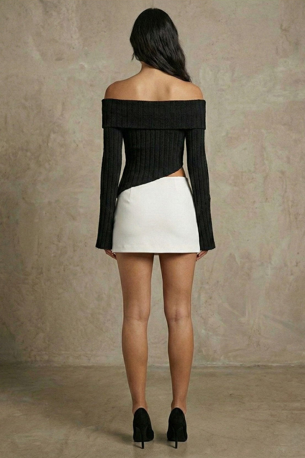 Kadın Straplez Yaka Bağcıklı Asimetrik Rib Triko Bluz | QUEENDA