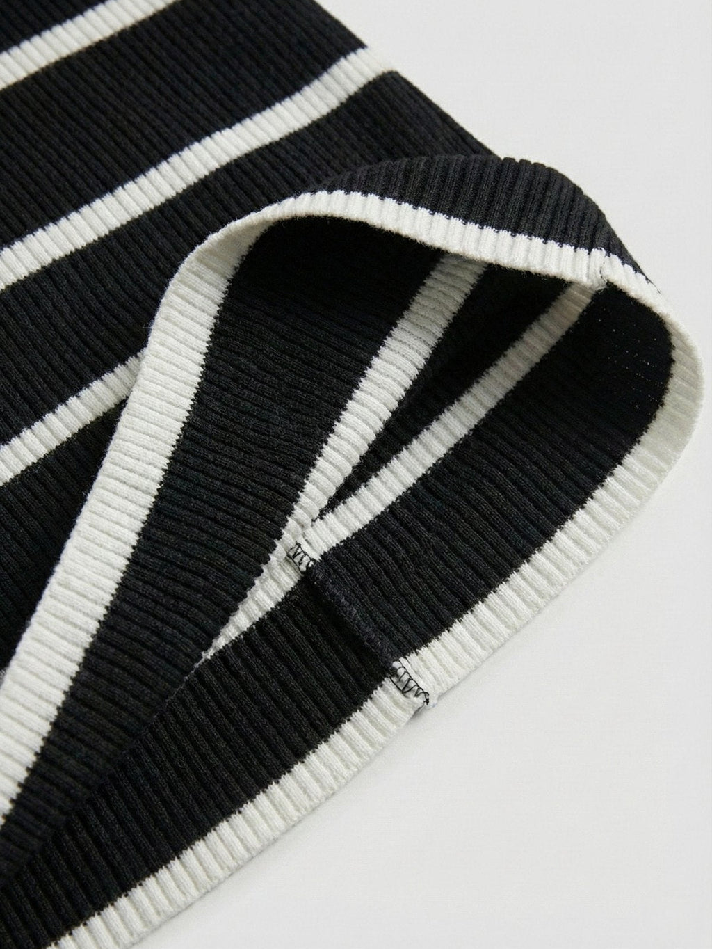 Kadın Off-the-shoulder Çizgili Rib Triko Bluz | QUEENDA