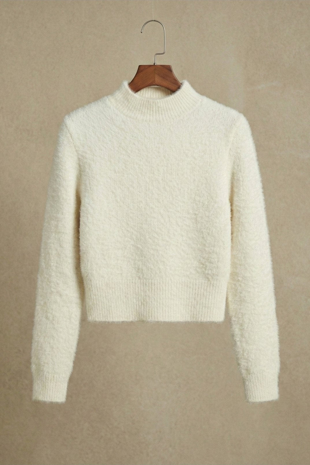 Kadın Yarım Balıkçı Uzun Kollu Parmak Geçmeli Crop Yumuşak Triko Kazak | QUEENDA