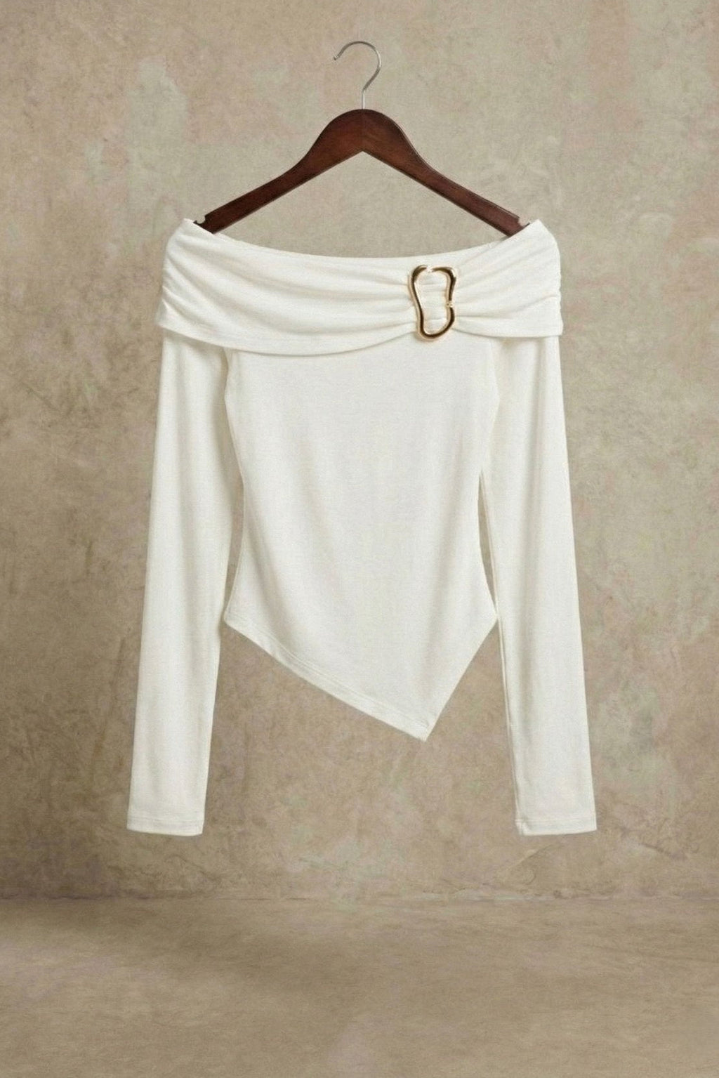 Kadın Off-the-shoulder blouse Tokalı Asimetrik Bluz | QUEENDA