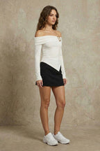 Kadın Off-the-shoulder blouse Tokalı Asimetrik Bluz | QUEENDA