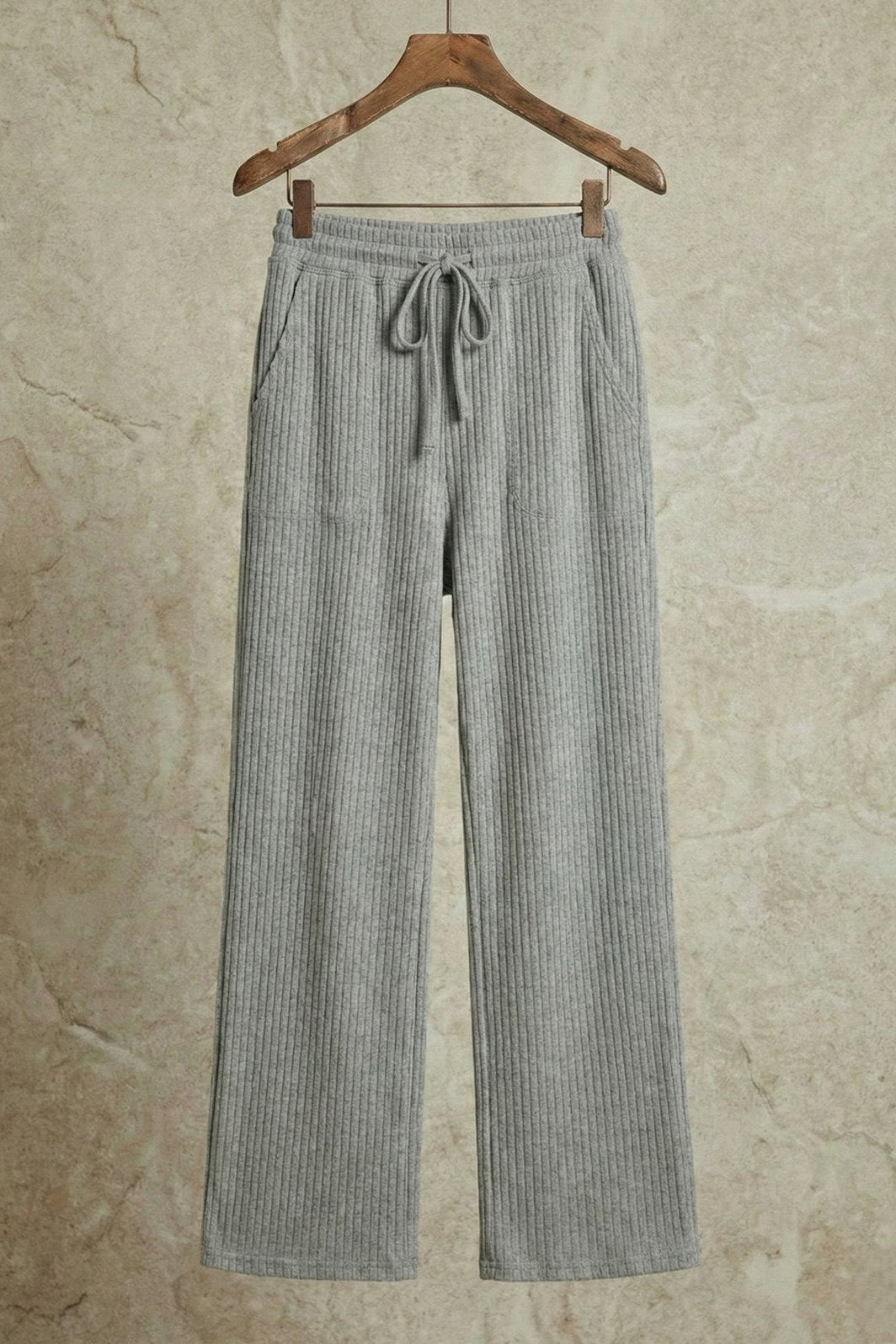 Kadın Yüksek Belli Kaşkorse kumaşlı Geniş Paça Pantolon | QUEENDA