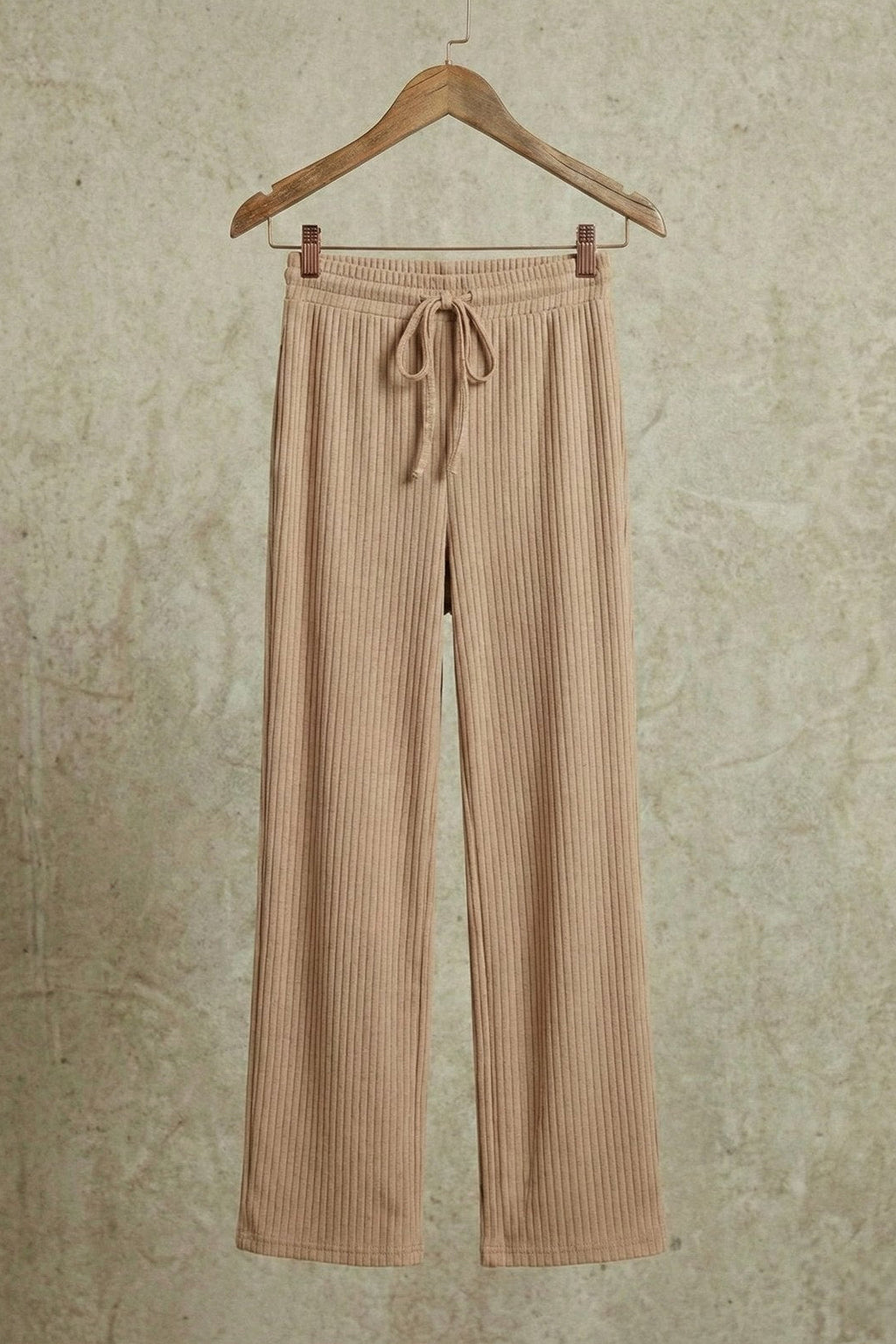 Kadın Yüksek Belli Kaşkorse kumaşlı Geniş Paça Pantolon | QUEENDA