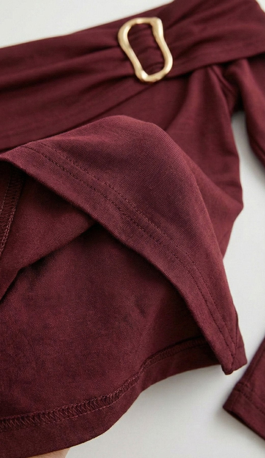 Kadın Off-the-shoulder blouse Tokalı Asimetrik Bluz | QUEENDA