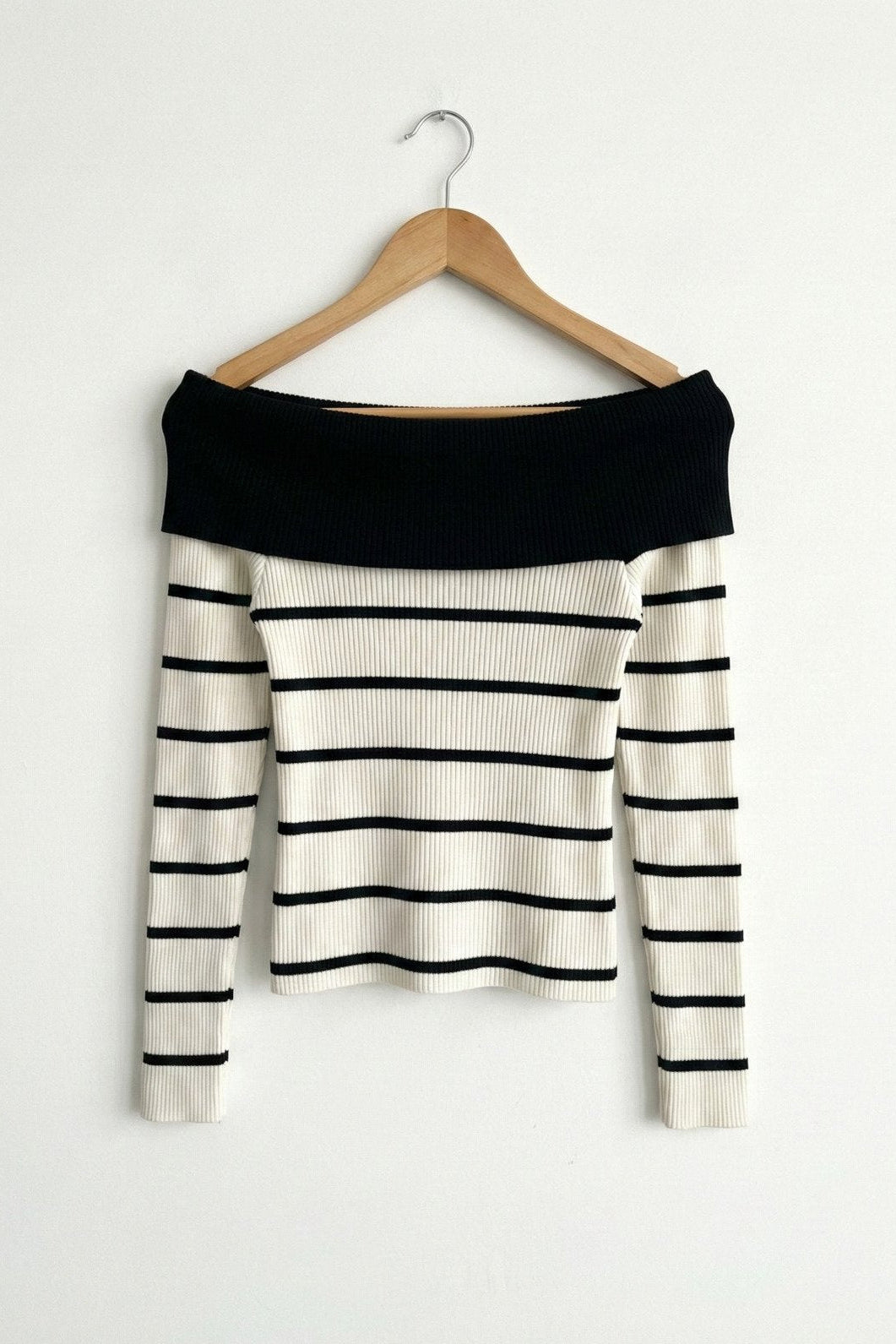 Kadın Off-the-shoulder Çizgili Rib Triko Bluz | QUEENDA