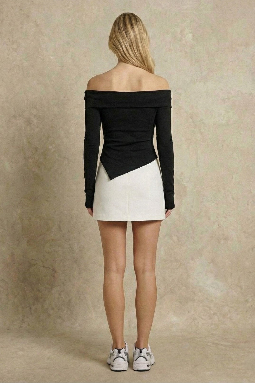 Kadın Off-the-shoulder blouse Tokalı Asimetrik Bluz | QUEENDA