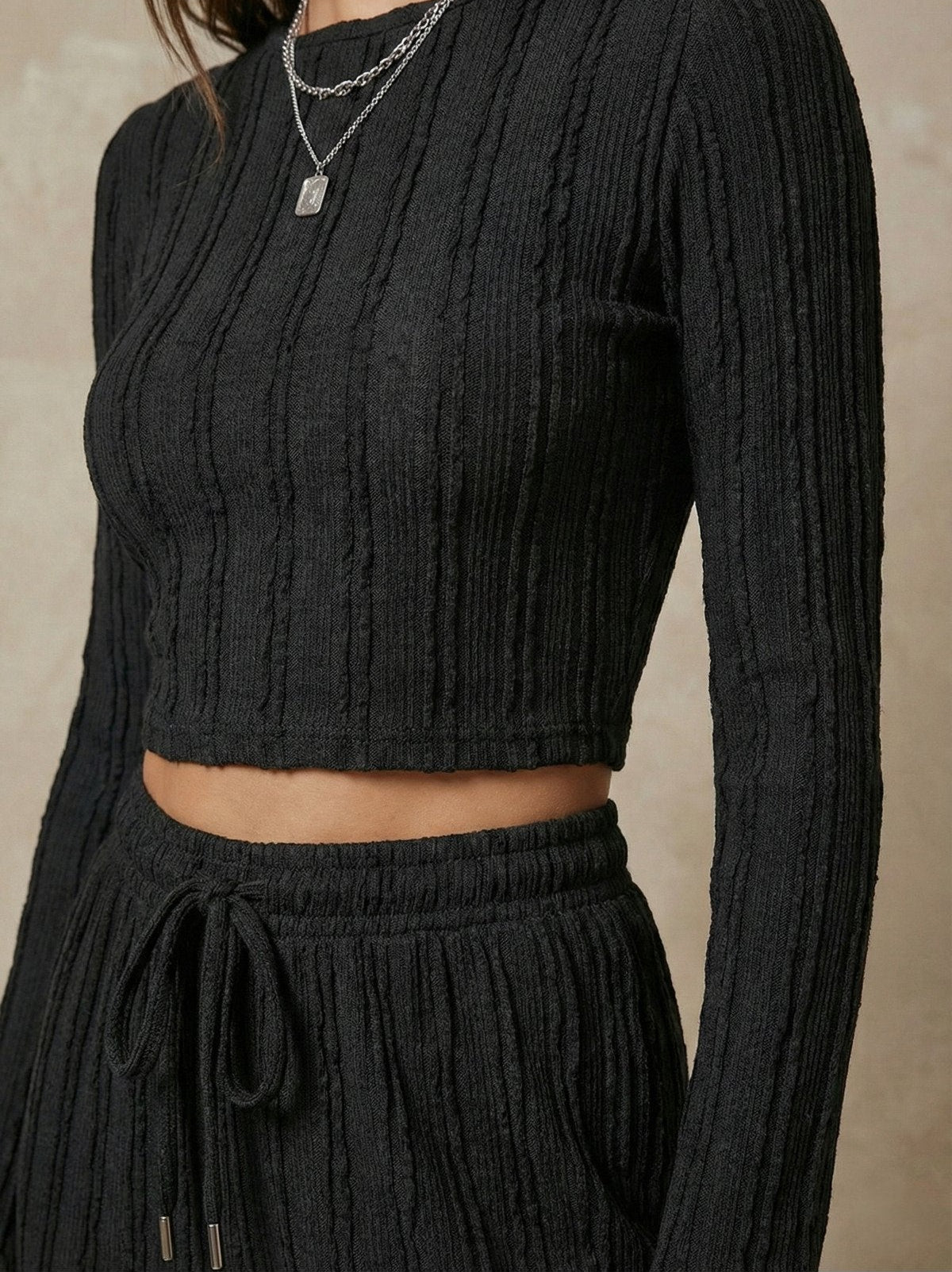 Kadın Fitilli Uzun Kollu Parmak Geçmeli Crop Üst & Geniş Paça Pantolon Takım | QUEENDA